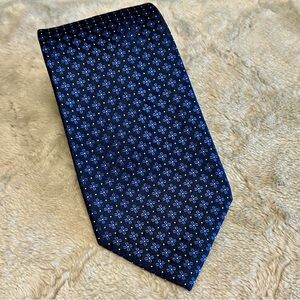 Elegant Blue Patterned Men's Tie Geoffrey Beene EUC 100% Silk